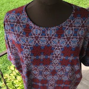 Lularoe Irma Shirt top blouse tunic. Merlot white